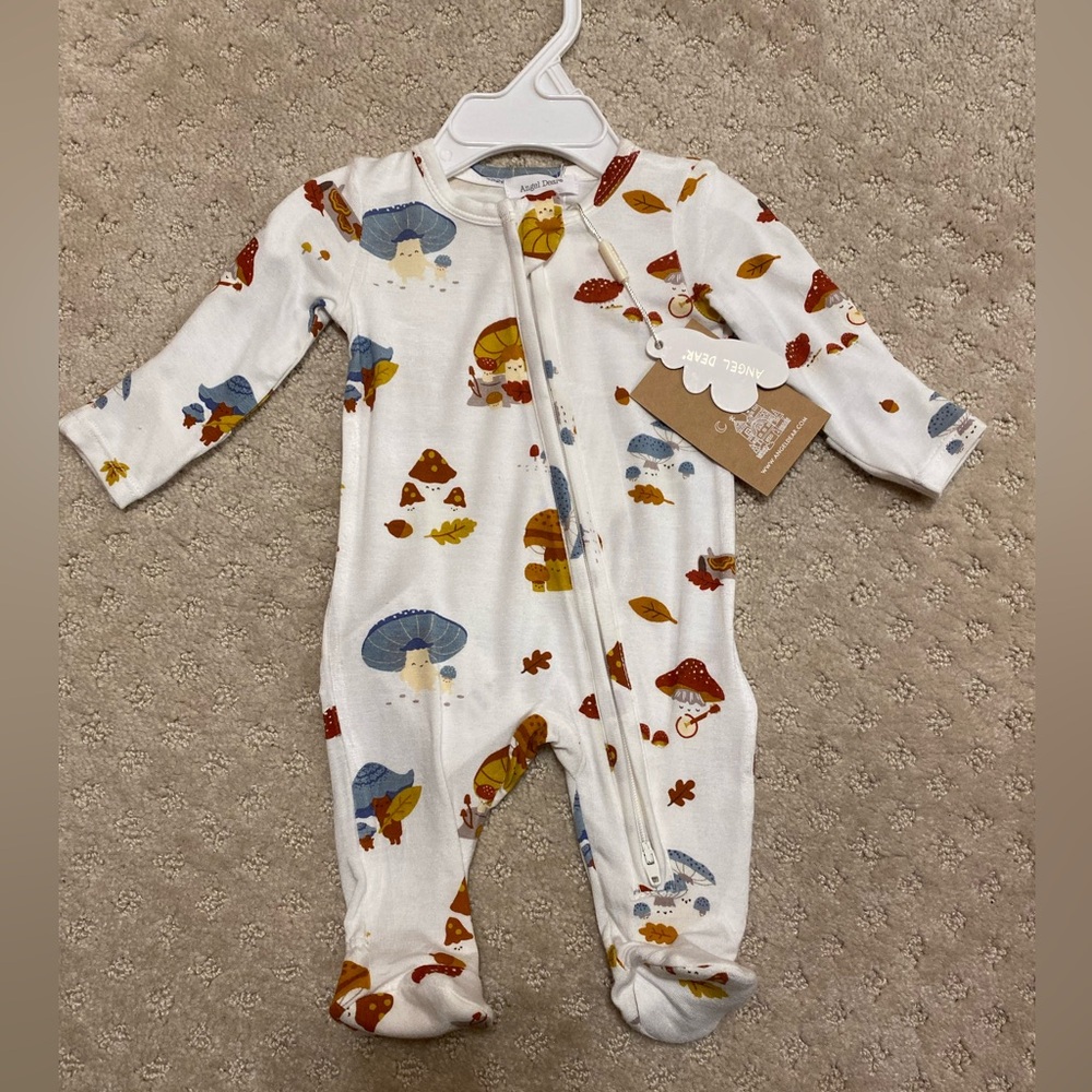 Angel Dear bamboo zippy NWT size newborn
